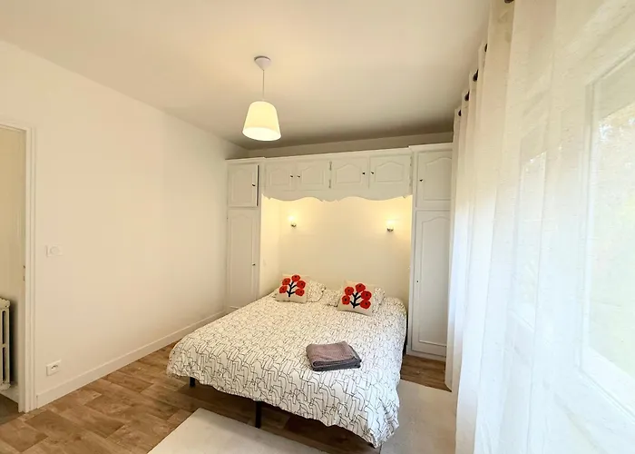 Magnifique T3, Deux Parking アパート